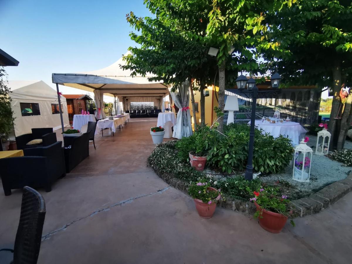 Agriturismo La Brezza Castelnovo di Sotto Luaran gambar