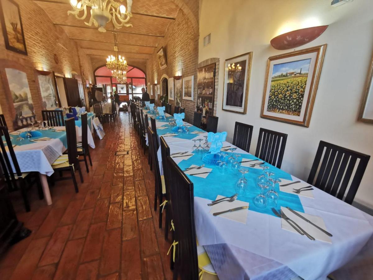 Agriturismo La Brezza Castelnovo di Sotto Luaran gambar