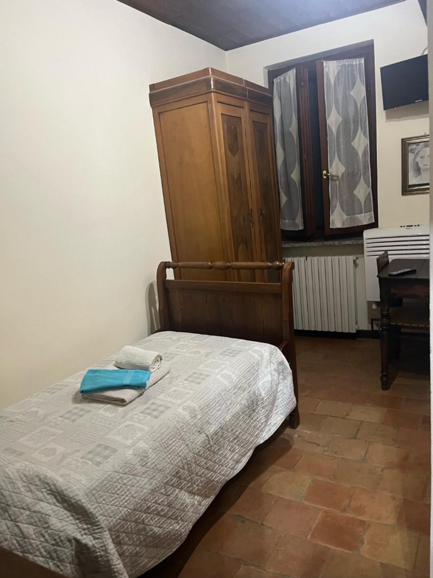 Agriturismo La Brezza Castelnovo di Sotto Luaran gambar