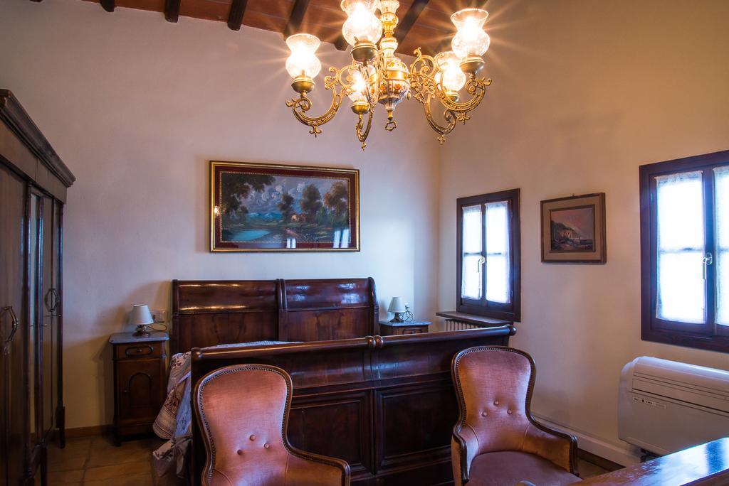 Agriturismo La Brezza Castelnovo di Sotto Bilik gambar
