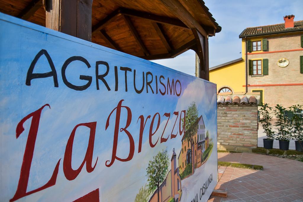 Agriturismo La Brezza Castelnovo di Sotto Luaran gambar